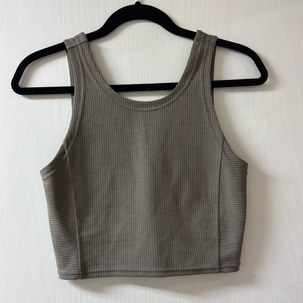 Lululemon Size 6 Ribbed Softstreme Cropped Tank